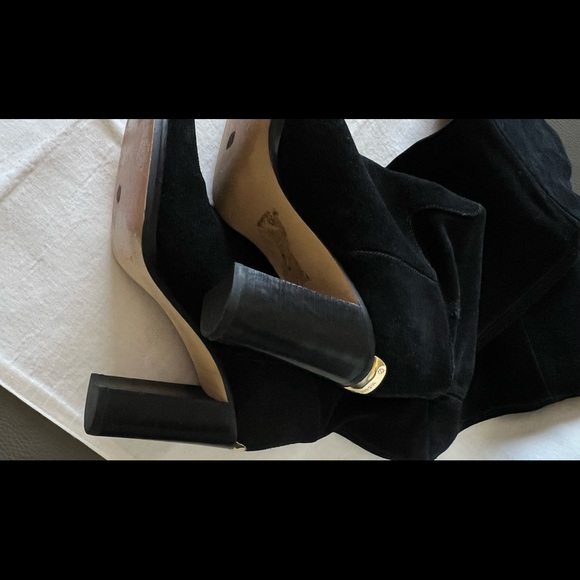 Amazing Michael Kors boots genuine suede  in very good shape !!! - Picture 4 of 4